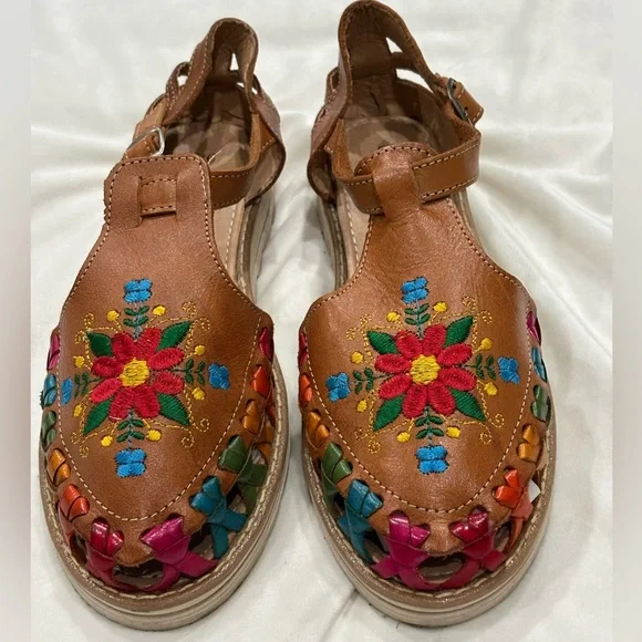 Mexican Huaraches Caleton Artesanias Leather Sandals Embroidered Size 9 Colorful - Picture 1 of 5